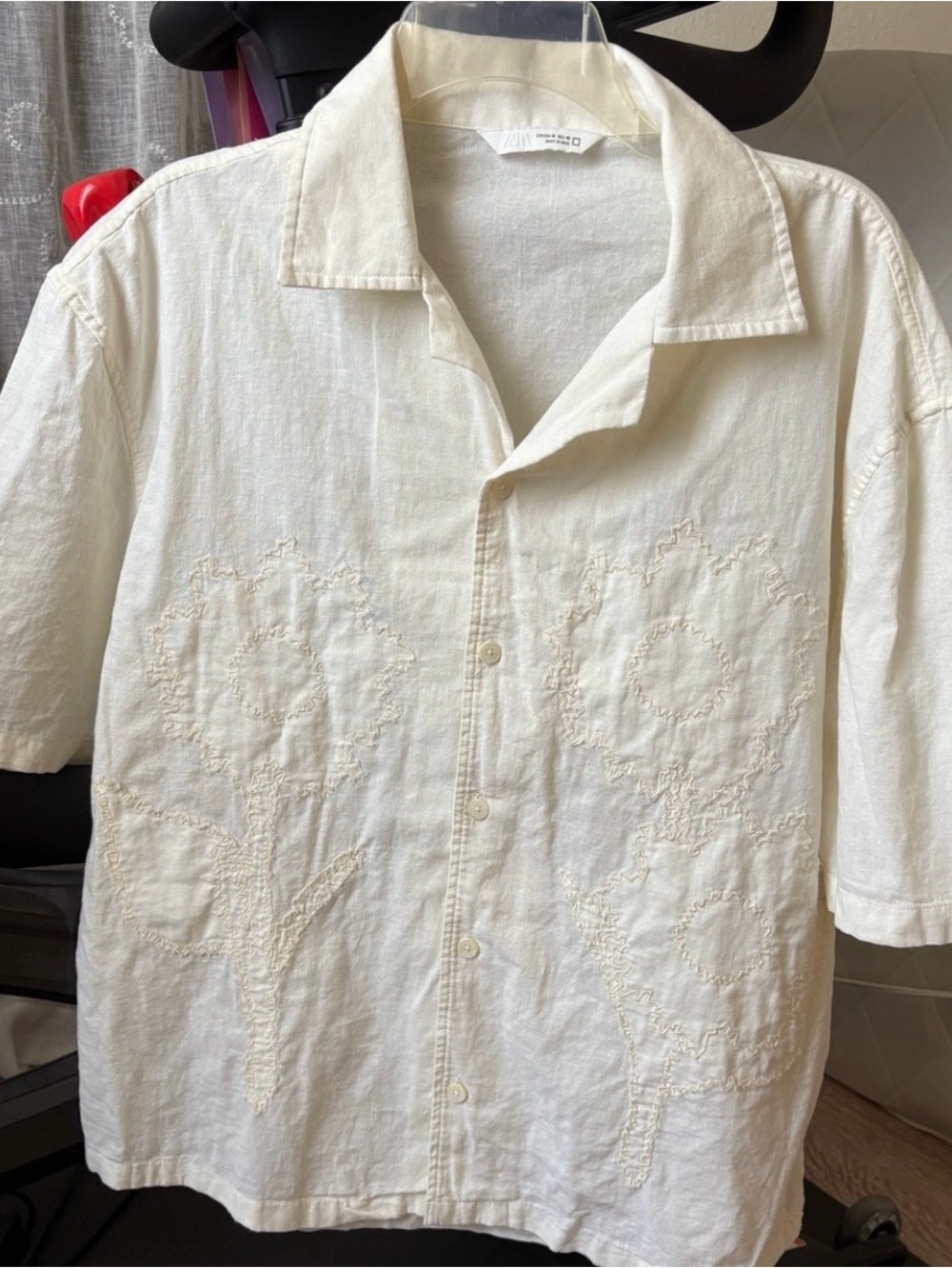 Zara Man Ecru. Cotton/ Linen Embroidered relax
Button Shirt size Medium